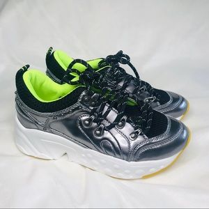 New DKNY Avi Metallic leather Sneakers